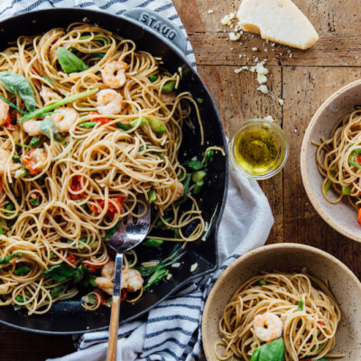 Linguine with Garlicky Shrimp, Asparagus, & Tomatoes