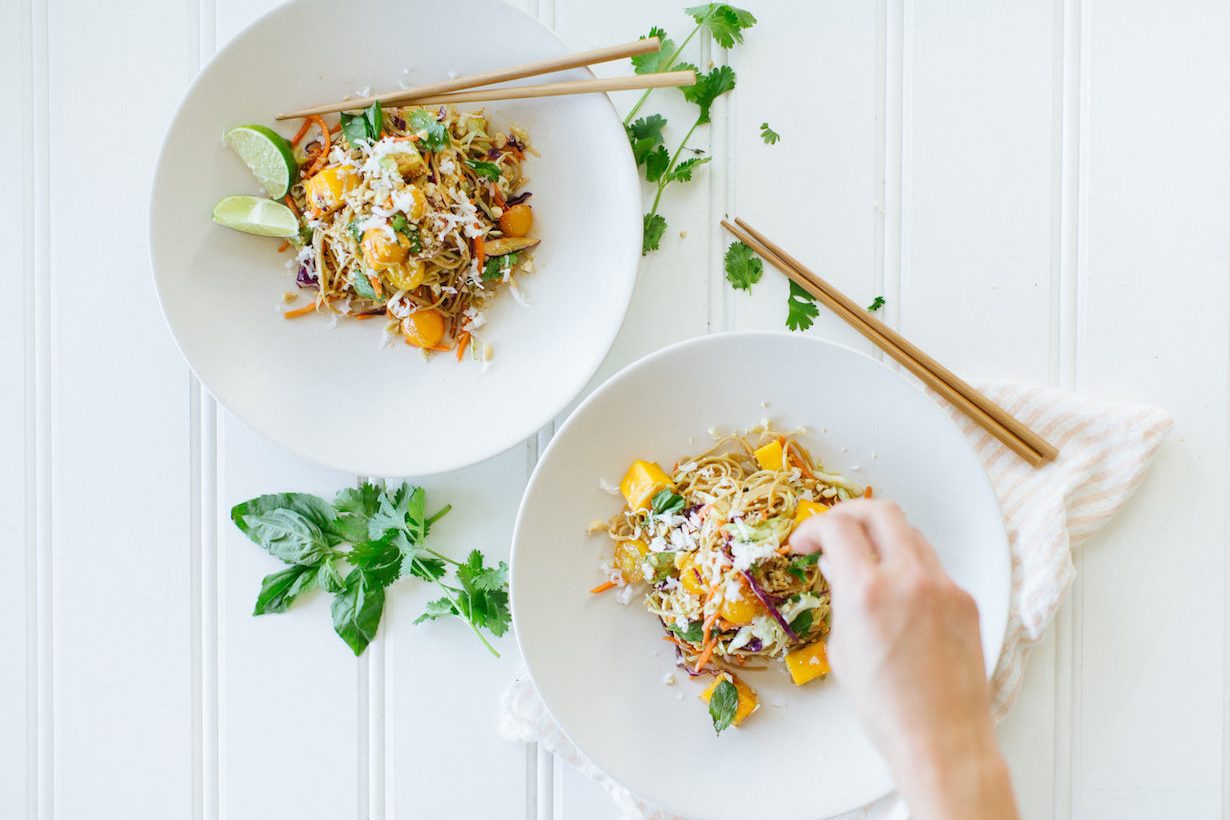 easy weeknight dinner! // soba noodle salad with coconut & mango // vegan + gluten-free