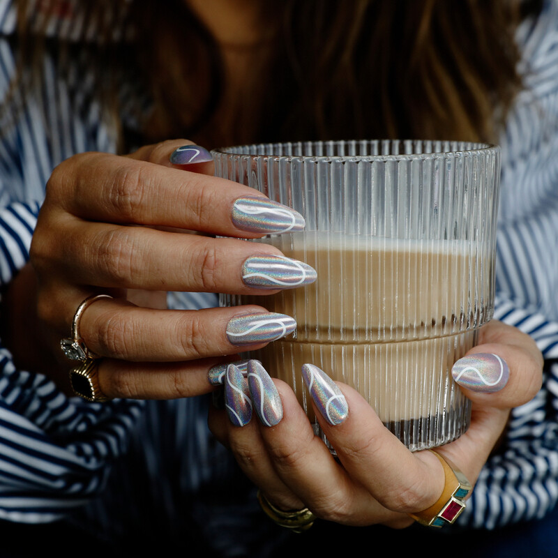 Woman holding coffee cup_caffeine and estrogen