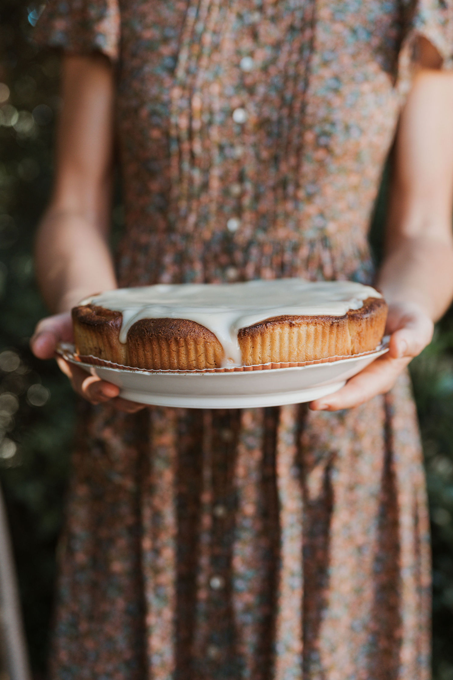 Laurel Gallucci, Sweet Laurel founder, Friendsgiving Brunch at Home in Los Angeles, garden, olive trees, cinnamon rolls