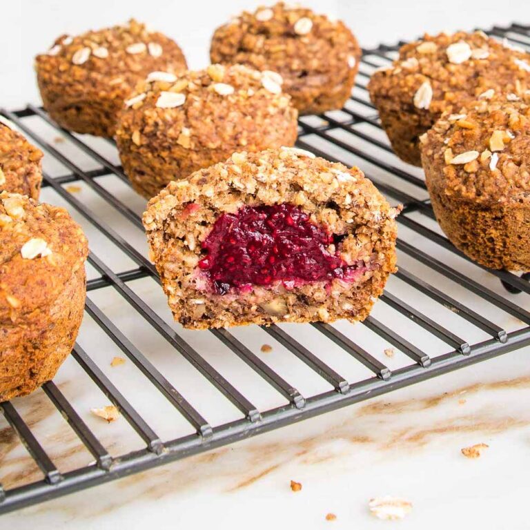 healthy oatmeal muffins