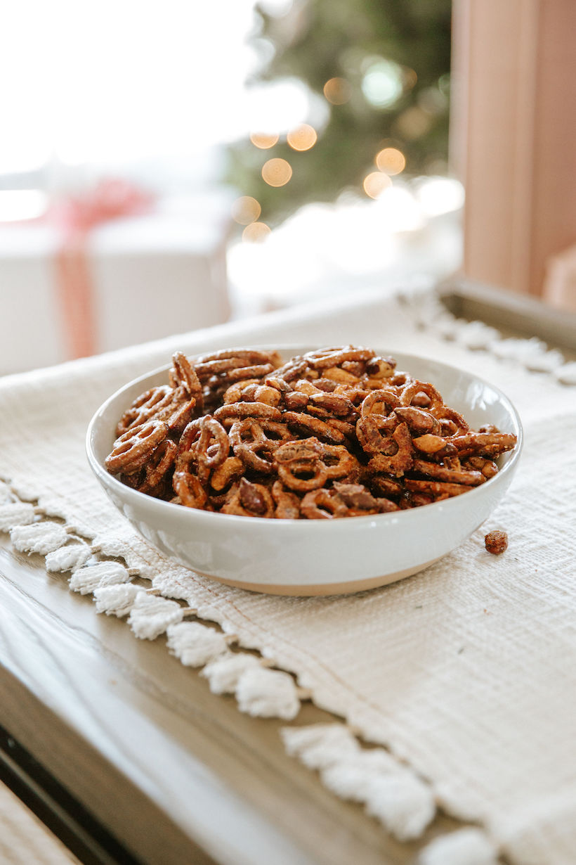 maple roasted holiday snack mix